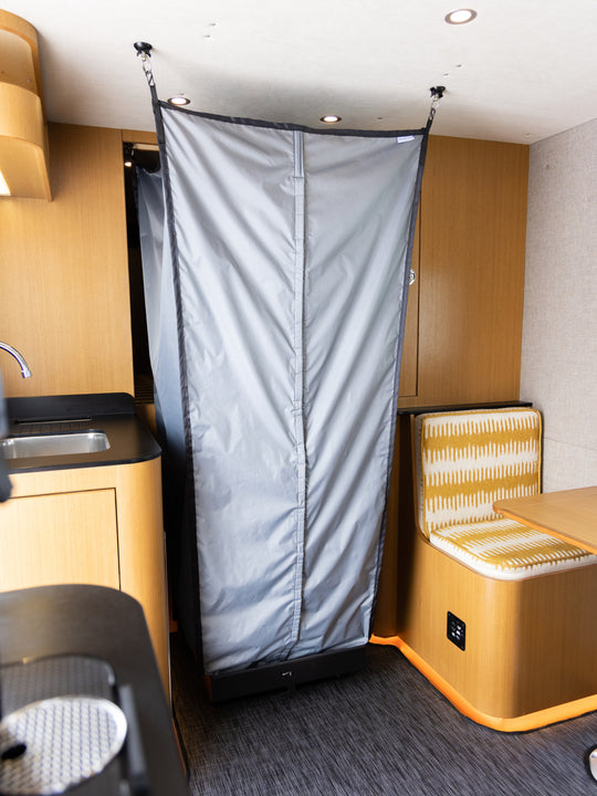 Tetravan Folding Shower 2.1 with Magnetic Curtain